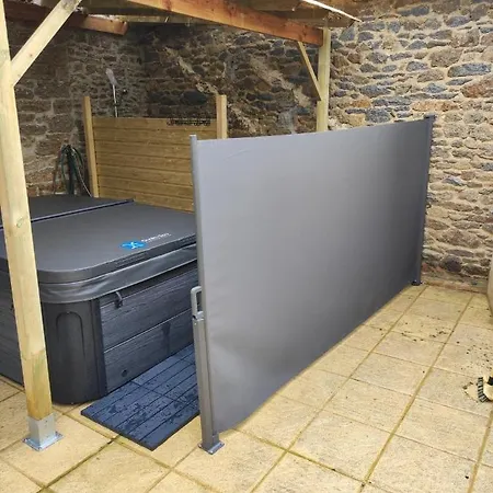Jacuzzi Studio 2/4 pers avec terrasse aménagée Saint-Pierre-de-Plesguen Extérieur photo