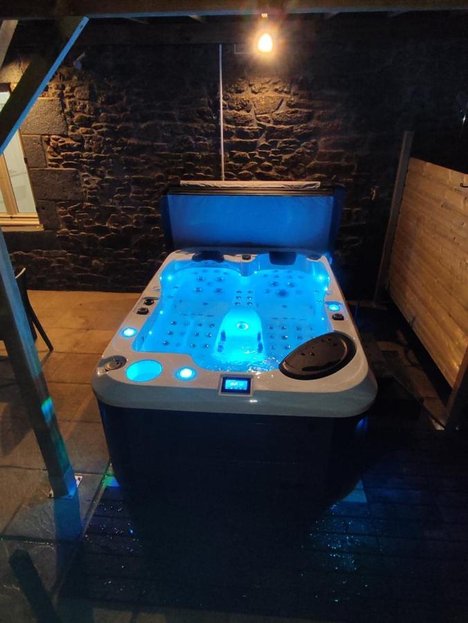 Jacuzzi 2/4 Pers Avec Terrasse Aménagée * Saint-Pierre-de-Plesguen