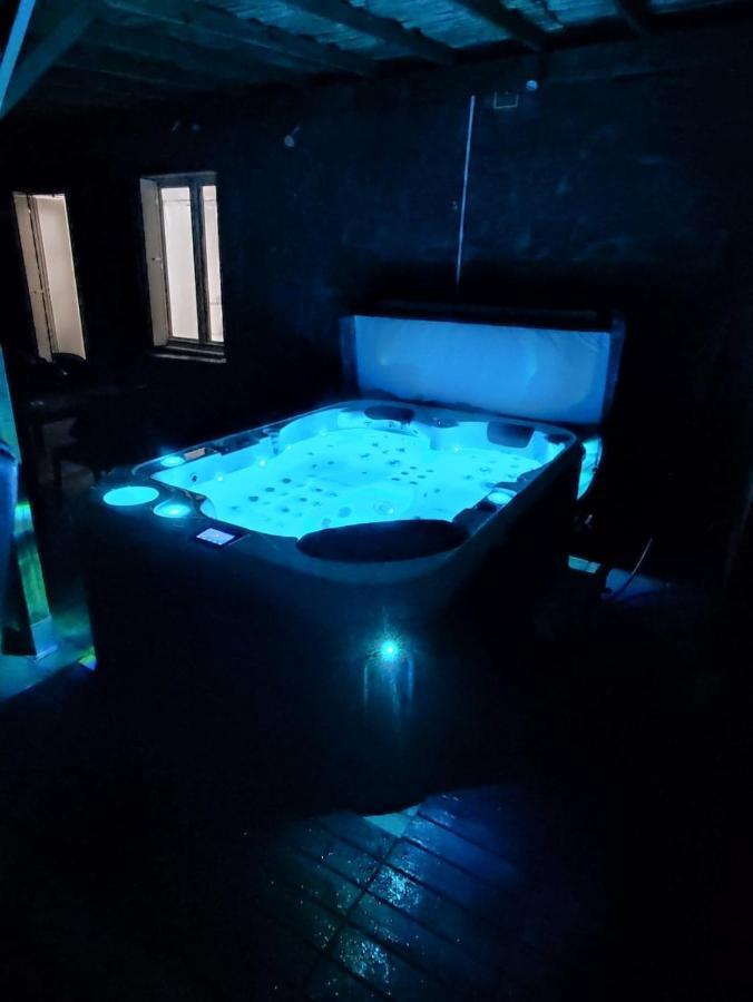 Appartement Jacuzzi 2/4 Pers Avec Terrasse Aménagée
